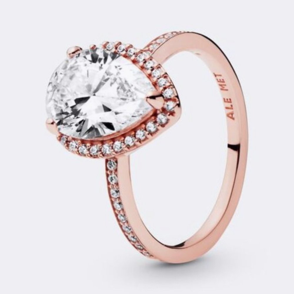 Pandora Sparkling Teardrop Halo Ring